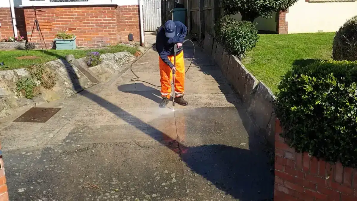 Isle of Wight Driveway Cleaning